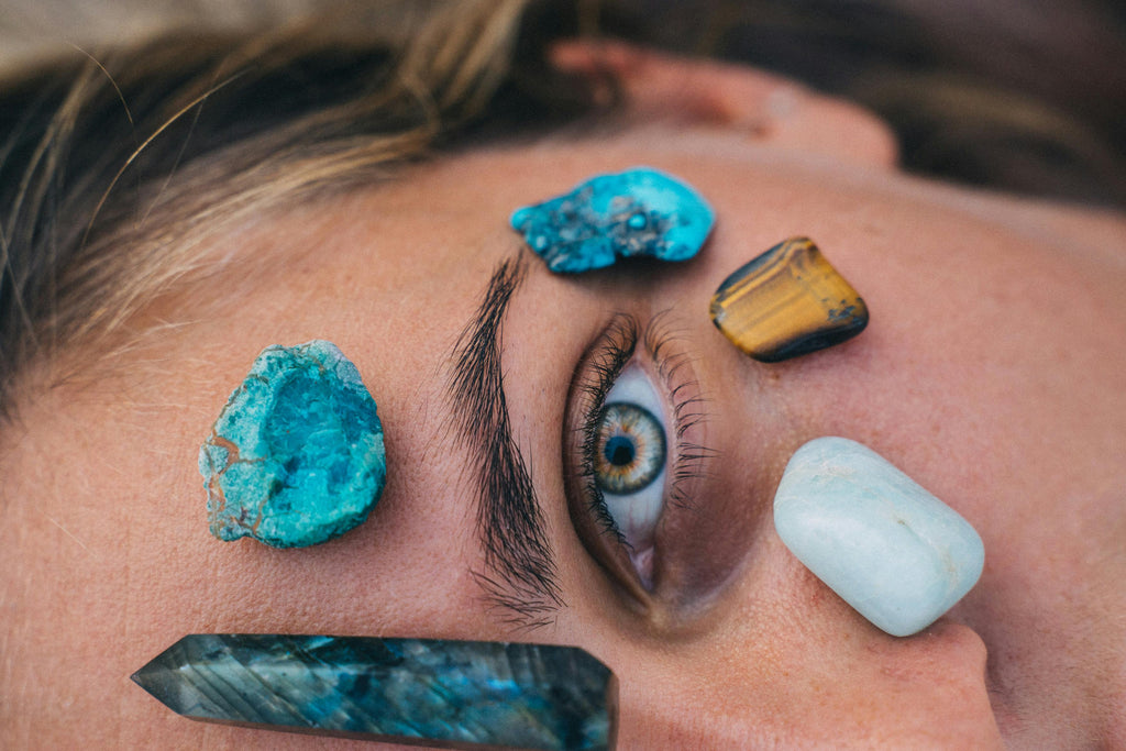Pourquoi porter des bijoux en pierres naturelles ?